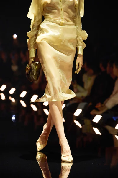 Look 12